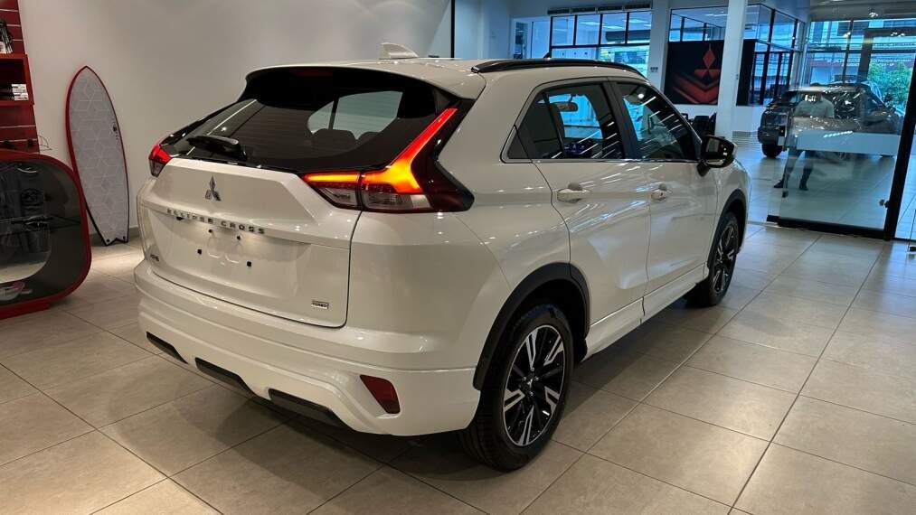 Mitsubishi-ECLIPSE CROSS-1.5 MIVEC TURBO GASOLINA HPE CVT