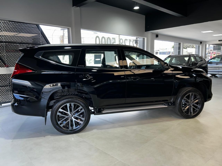 Mitsubishi-PAJERO SPORT-2.4 16V MIVEC TURBO DIESEL LEGEND AWD AUTOMÁTICO
