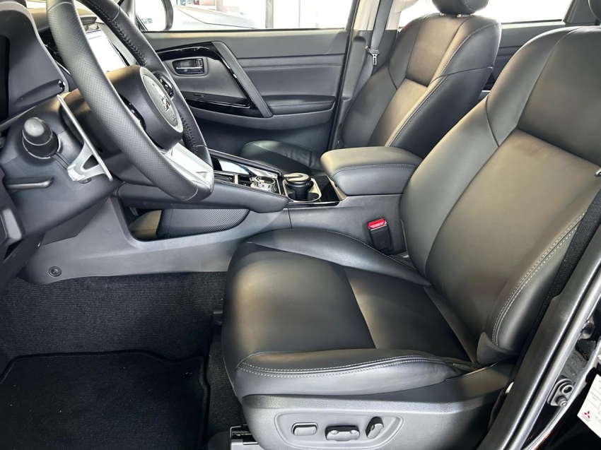 Mitsubishi-PAJERO SPORT-2.4 16V MIVEC TURBO DIESEL LEGEND AWD AUTOMÁTICO