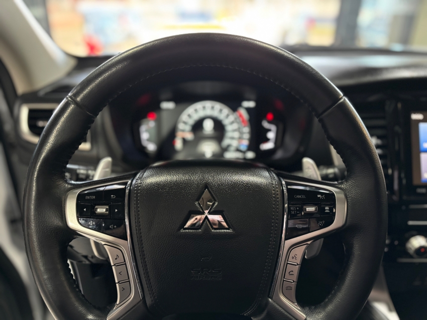 Mitsubishi-PAJERO SPORT-2.4 16V MIVEC TURBO DIESEL HPE-S AWD AUTOMÁTICO