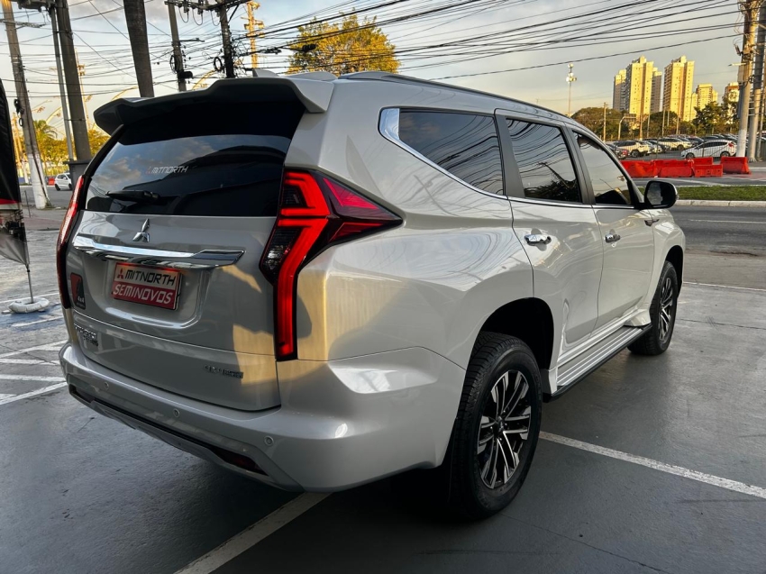 Mitsubishi-PAJERO SPORT-2.4 16V MIVEC TURBO DIESEL HPE-S AWD AUTOMÁTICO