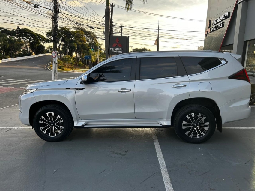 Mitsubishi-PAJERO SPORT-2.4 16V MIVEC TURBO DIESEL HPE-S AWD AUTOMÁTICO