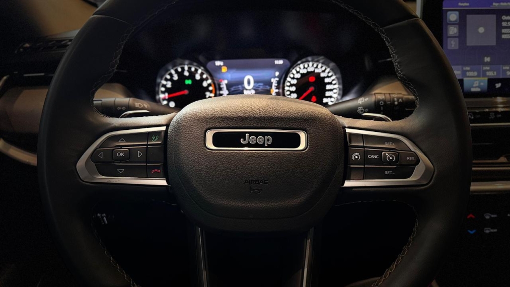 Jeep-COMPASS-1.3 T270 TURBO FLEX LONGITUDE AT6