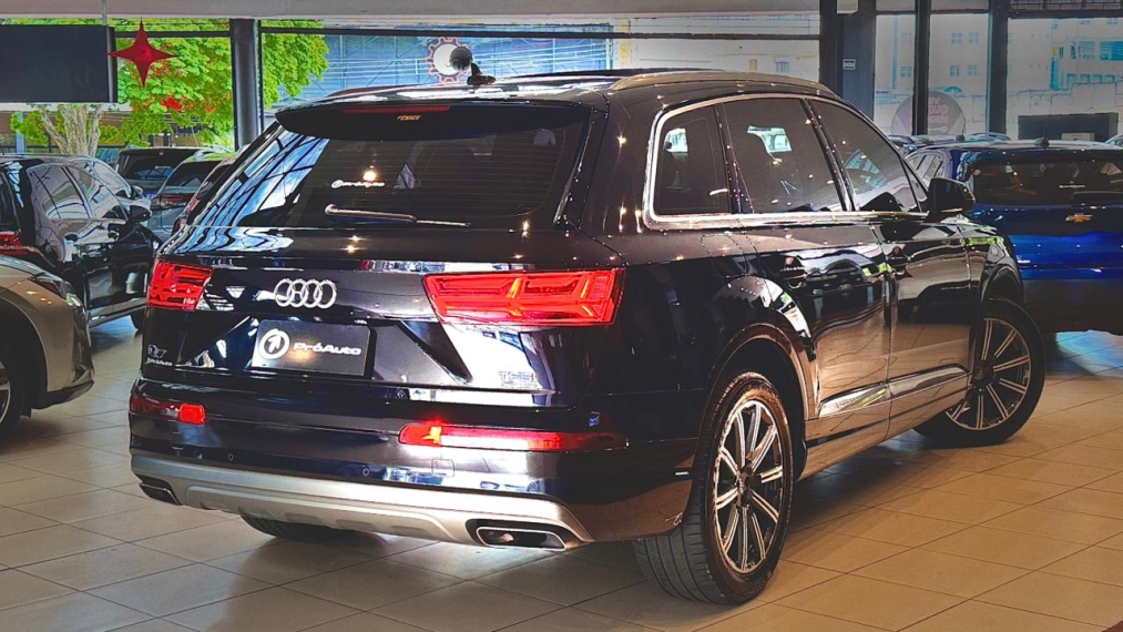 Audi-Q7-3.0 TFSI AMBITION V6 24V GASOLINA 4P TIPTRONIC