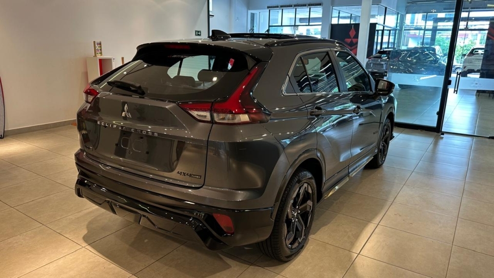 Mitsubishi-ECLIPSE CROSS-1.5 MIVEC TURBO GASOLINA HPE-S BLACK S-AWC CVT