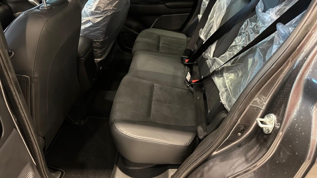 Mitsubishi-ECLIPSE CROSS-1.5 MIVEC TURBO GASOLINA HPE-S BLACK S-AWC CVT