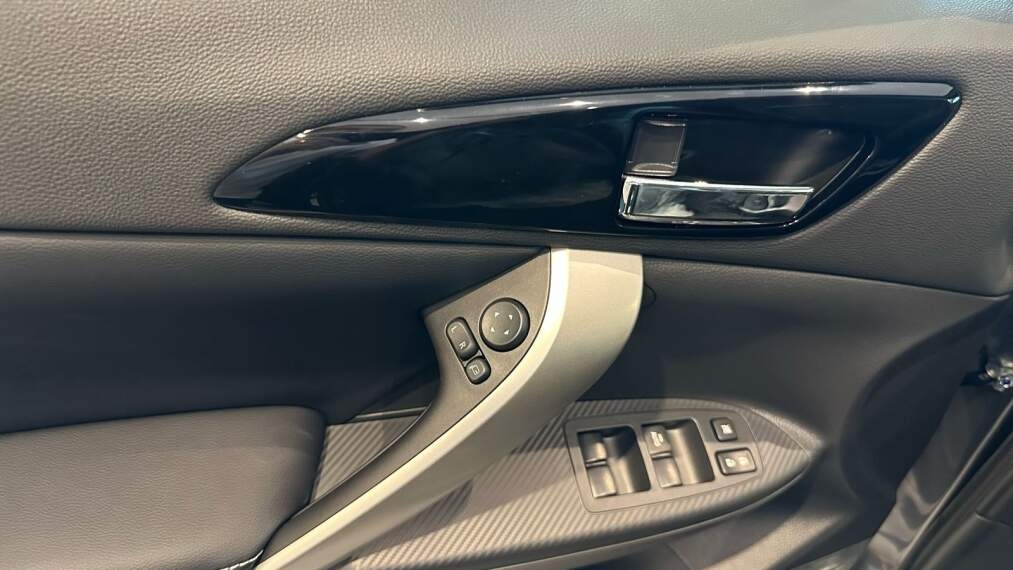 Mitsubishi-ECLIPSE CROSS-1.5 MIVEC TURBO GASOLINA HPE CVT