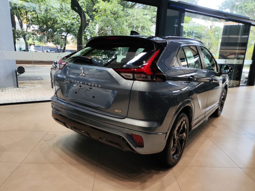 Mitsubishi-ECLIPSE CROSS-1.5 MIVEC TURBO GASOLINA TARMAC CVT