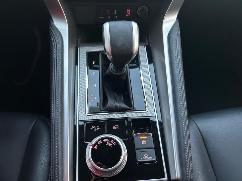 Mitsubishi-PAJERO SPORT-2.4 16V MIVEC TURBO DIESEL HPE-S AWD AUTOMÁTICO