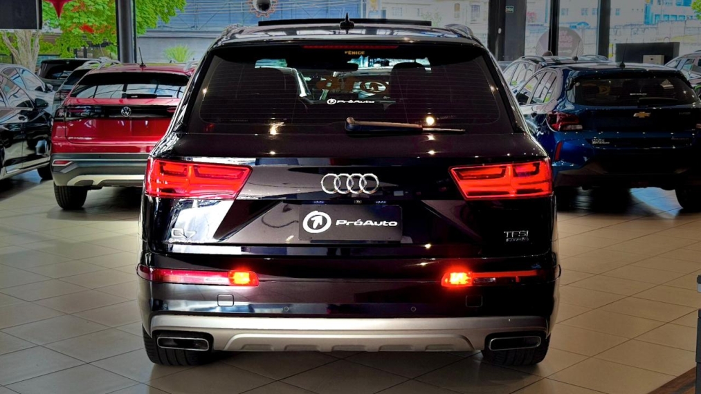 Audi-Q7-3.0 TFSI AMBITION V6 24V GASOLINA 4P TIPTRONIC