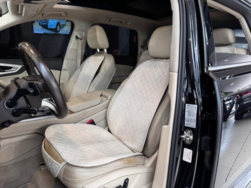 Audi-Q7-3.0 TFSI AMBITION V6 24V GASOLINA 4P TIPTRONIC