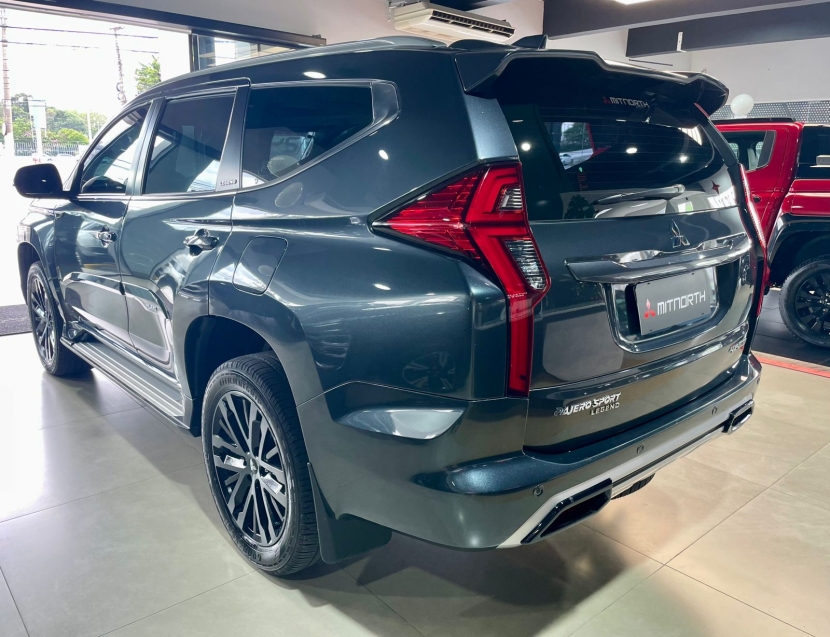 Mitsubishi-PAJERO SPORT-2.4 16V MIVEC TURBO DIESEL LEGEND AWD AUTOMÁTICO