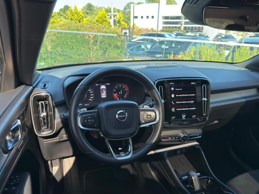 Volvo-XC40-2.0 T5 GASOLINA R-DESIGN AWD GEARTRONIC