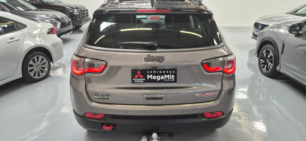 Jeep-COMPASS-2.0 16V DIESEL TRAILHAWK 4X4 AUTOMÁTICO