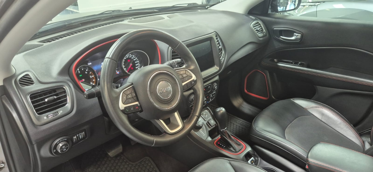 Jeep-COMPASS-2.0 16V DIESEL TRAILHAWK 4X4 AUTOMÁTICO