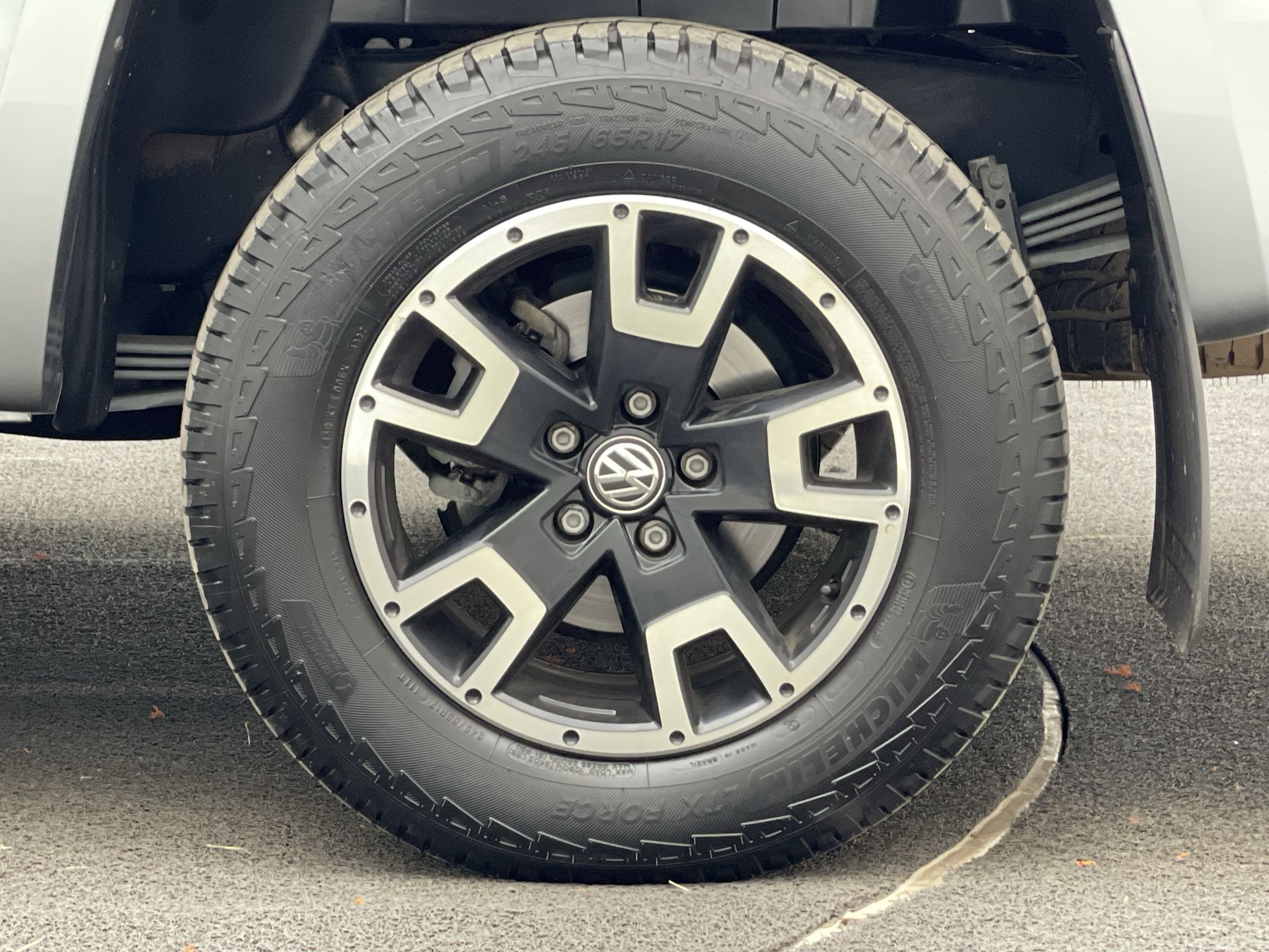 VW - Volkswagen-AMAROK-AMAROK Comfor. 3.0 V6 TDI 4x4 Dies. Aut.