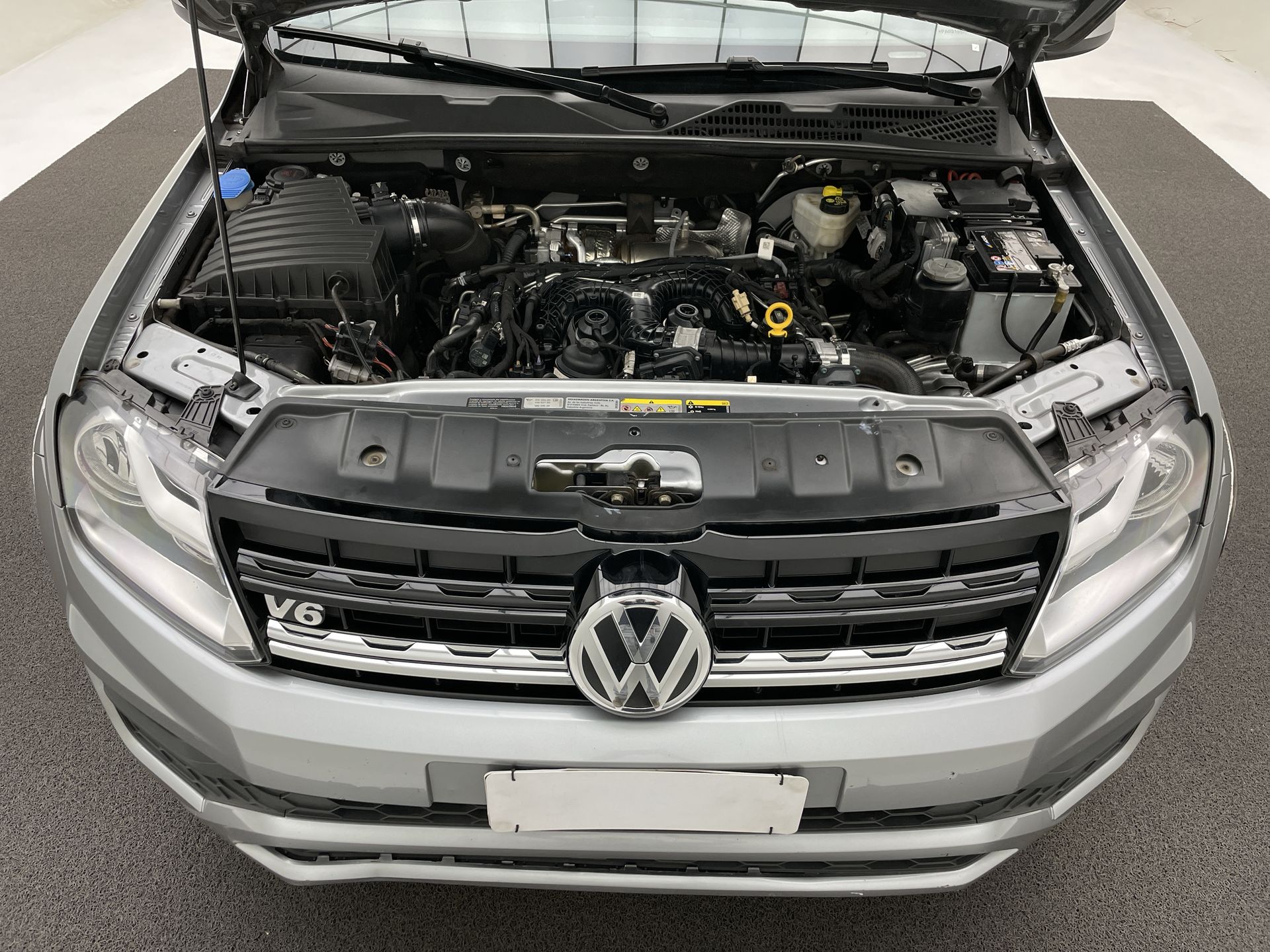 VW - Volkswagen-AMAROK-AMAROK Comfor. 3.0 V6 TDI 4x4 Dies. Aut.