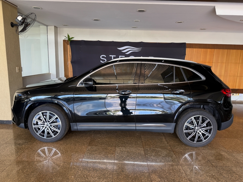 Mercedes-Benz-EQA 250-66,5 KW ELÉTRICO