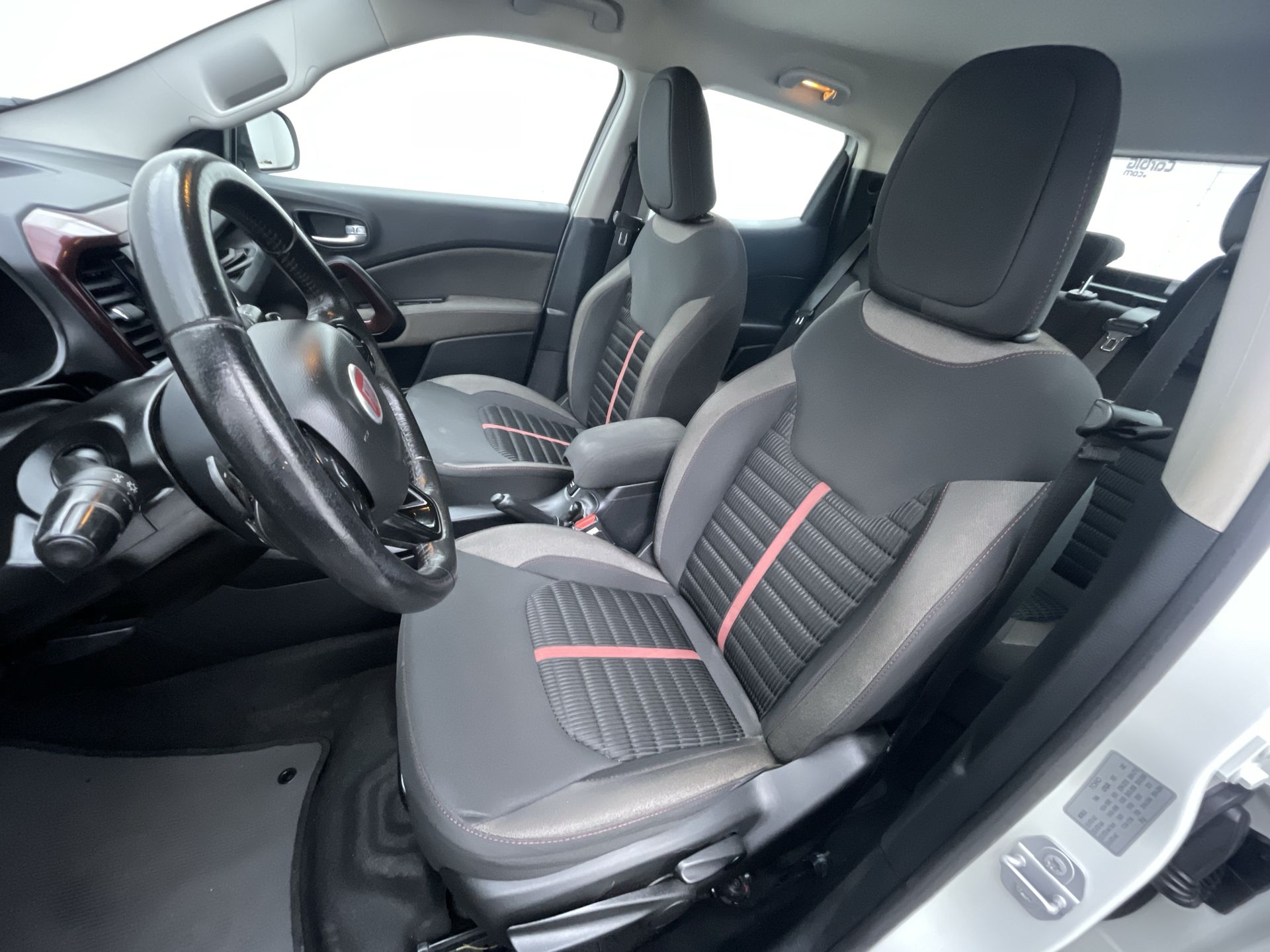 Toro Freedom 2.0 16V 4x2 TB Diesel Mec.