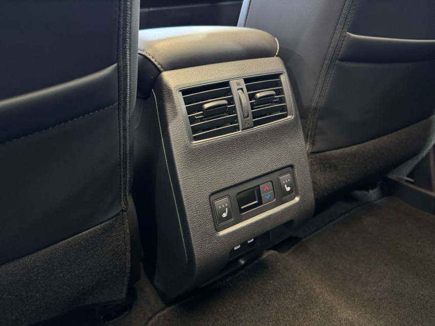 Mitsubishi-OUTLANDER-2.4 PHEV HPE-S S-AWC DHT