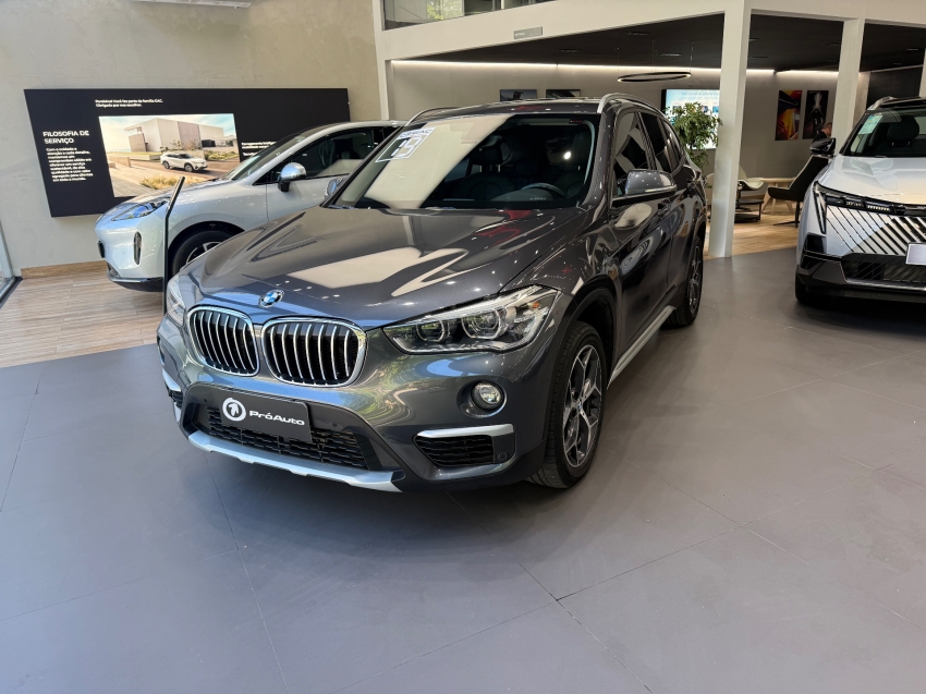 BMW-X1-2.0 16V TURBO ACTIVEFLEX SDRIVE20I 4P AUTOMÁTICO