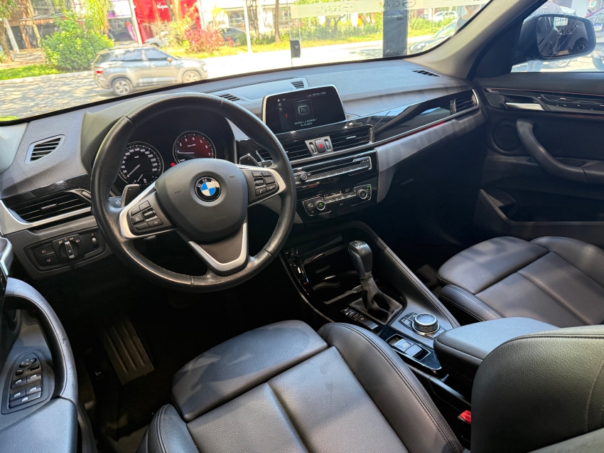BMW-X1-2.0 16V TURBO ACTIVEFLEX SDRIVE20I 4P AUTOMÁTICO