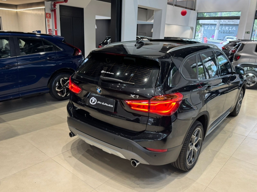 BMW-X1-2.0 16V TURBO ACTIVEFLEX SDRIVE20I X-LINE 4P AUTOMÁTICO