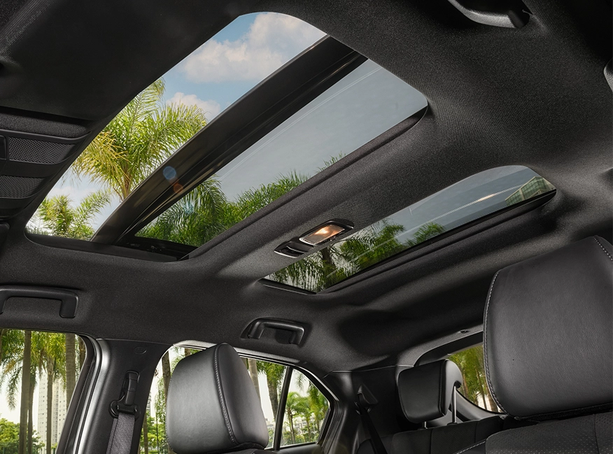 REVESTIMENTO INTERNO NA COR PRETA