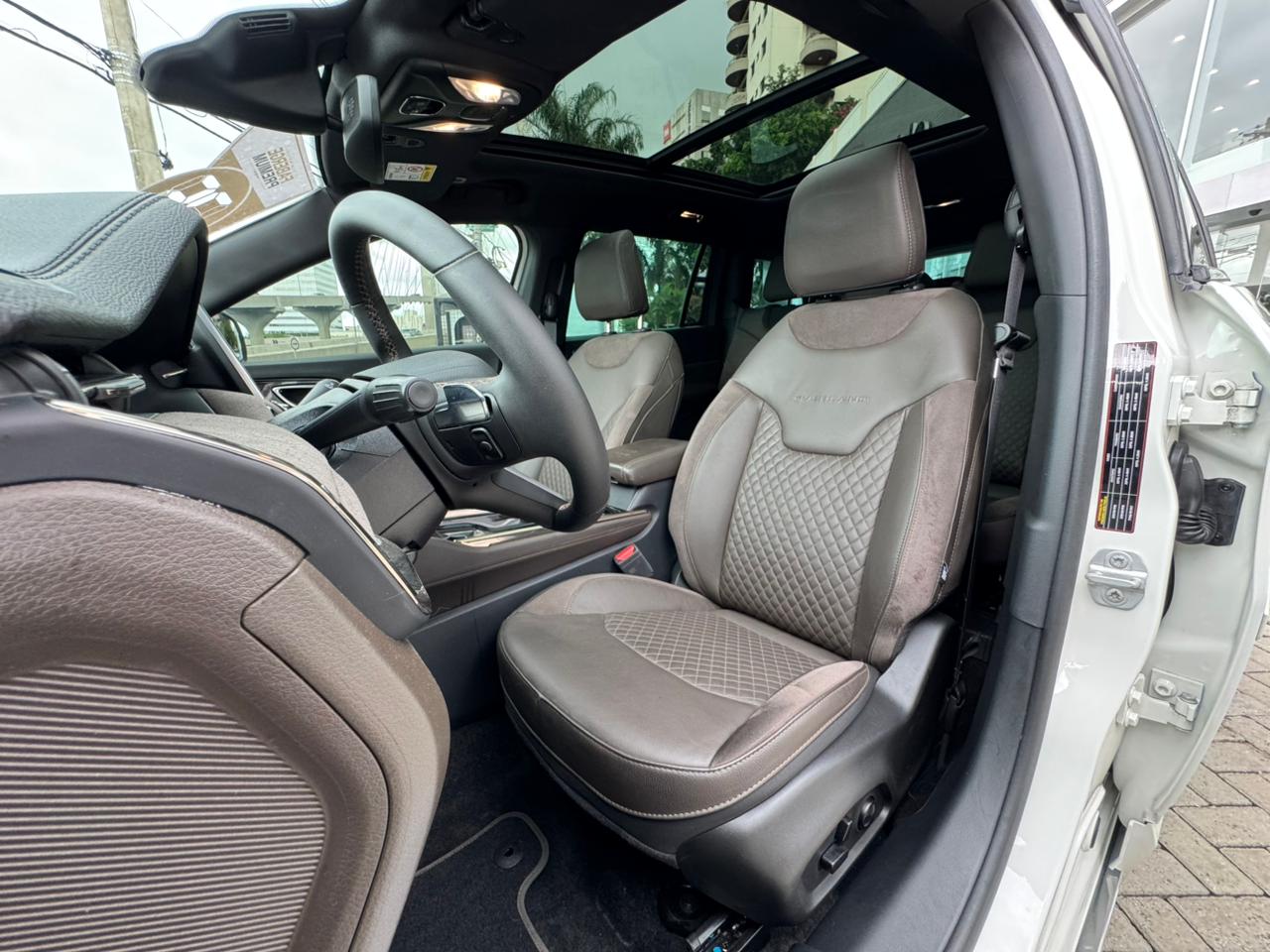 Jeep-COMMANDER-Commander Overland T270 1.3 TB Flex Aut.