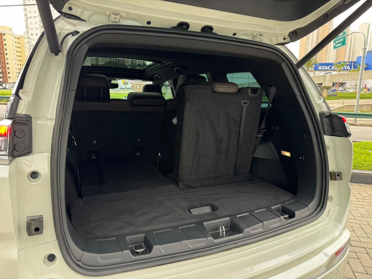 Jeep-COMMANDER-Commander Overland T270 1.3 TB Flex Aut.