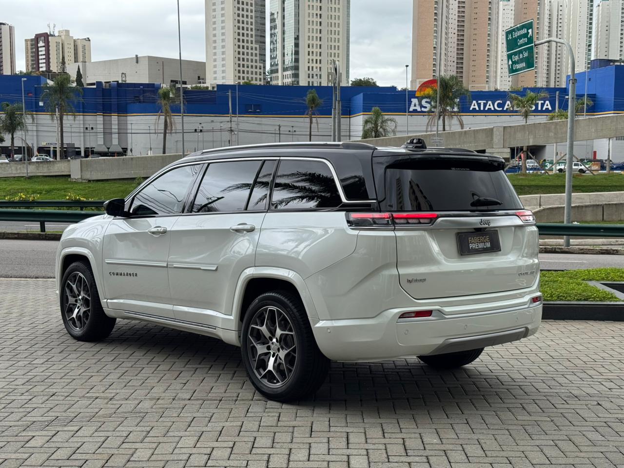 Jeep-COMMANDER-Commander Overland T270 1.3 TB Flex Aut.