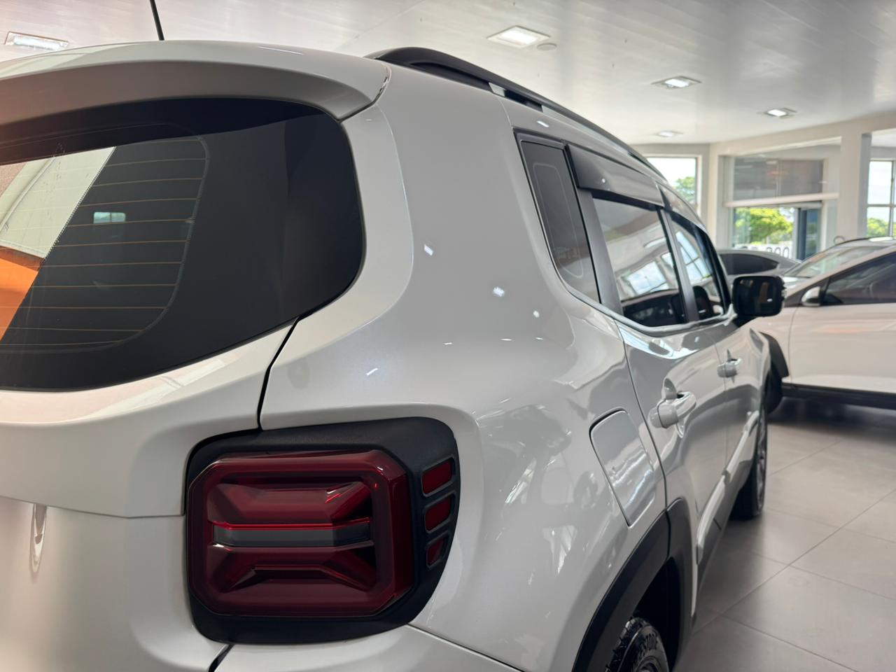 Jeep-RENEGADE-Renegade Long. T270 1.3 TB 4x2 Flex Aut.