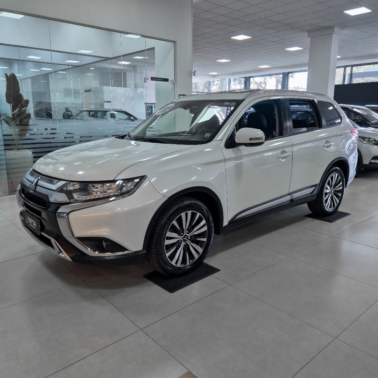 Mitsubishi-OUTLANDER-2.0 MIVEC GASOLINA HPE AUTOMÁTICO