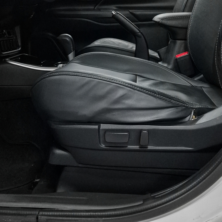 Mitsubishi-OUTLANDER-2.0 MIVEC GASOLINA HPE AUTOMÁTICO