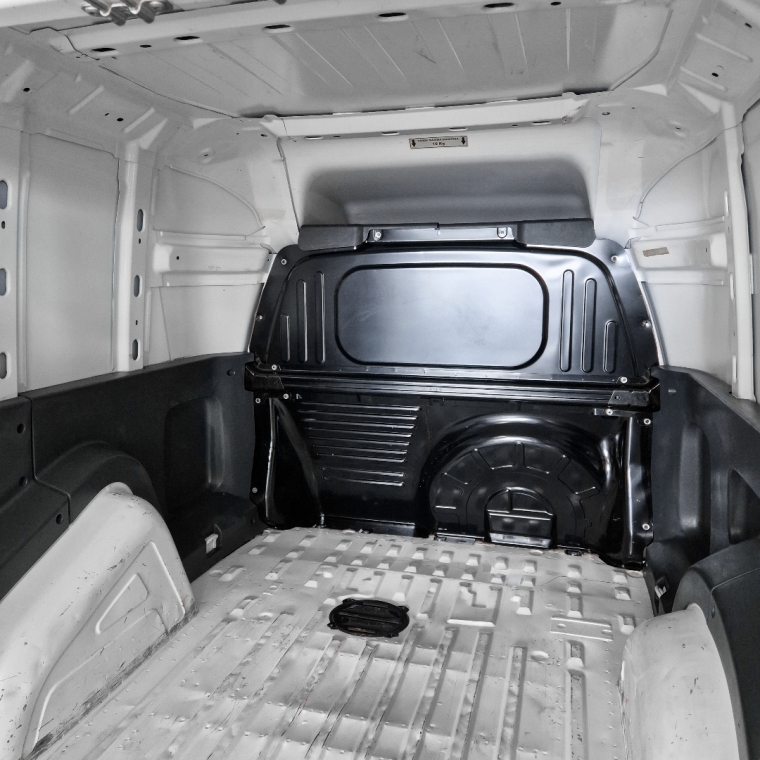 Fiat-FIORINO-1.4 MPI FURGÃO ENDURANCE 8V FLEX 2P MANUAL