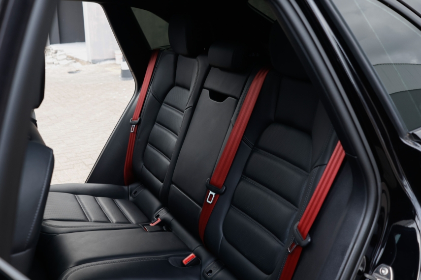 Porsche-MACAN-2.0 TURBO GASOLINA PDK