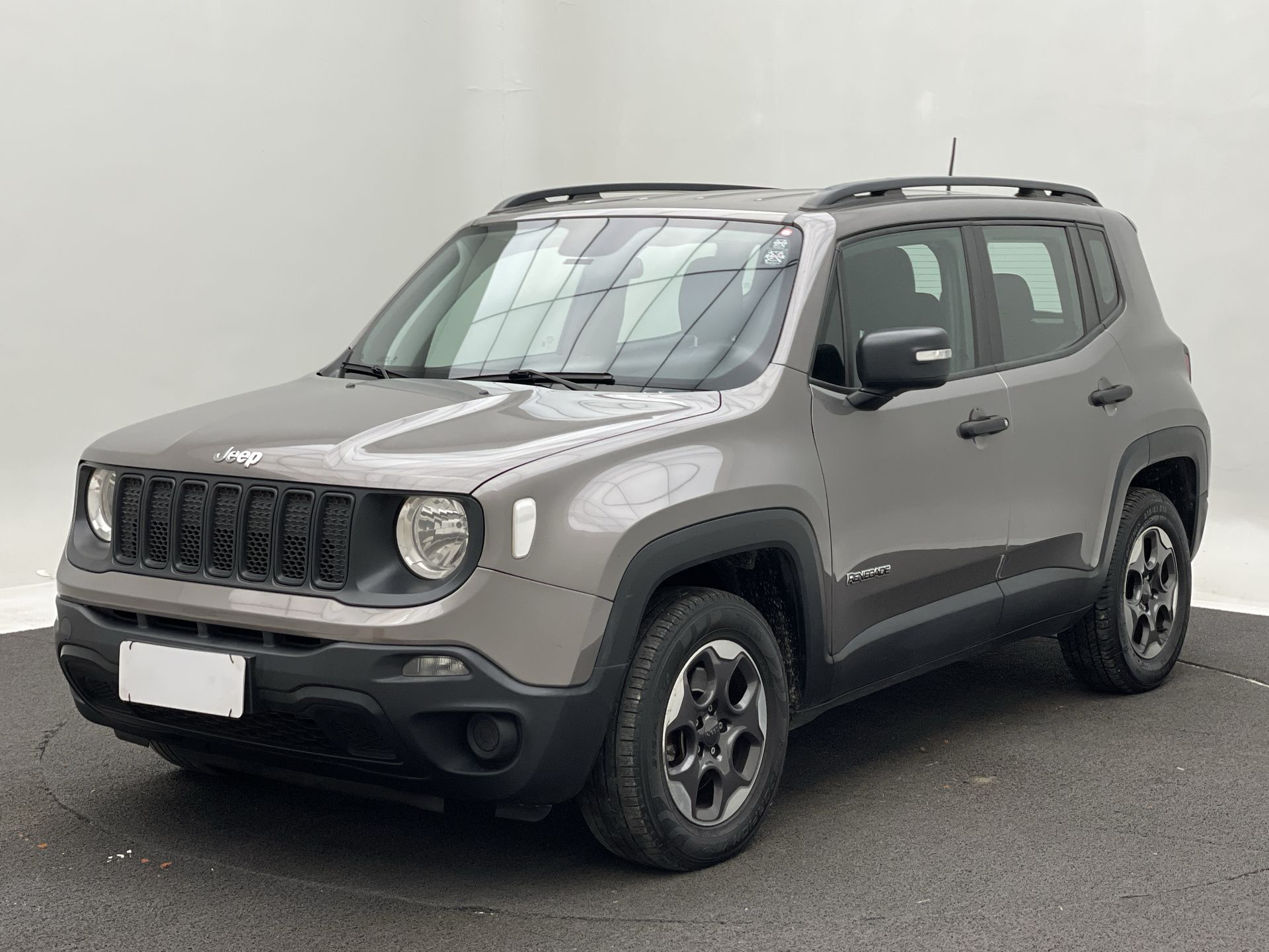 Renegade 1.8 4x2 Flex 16V Aut.