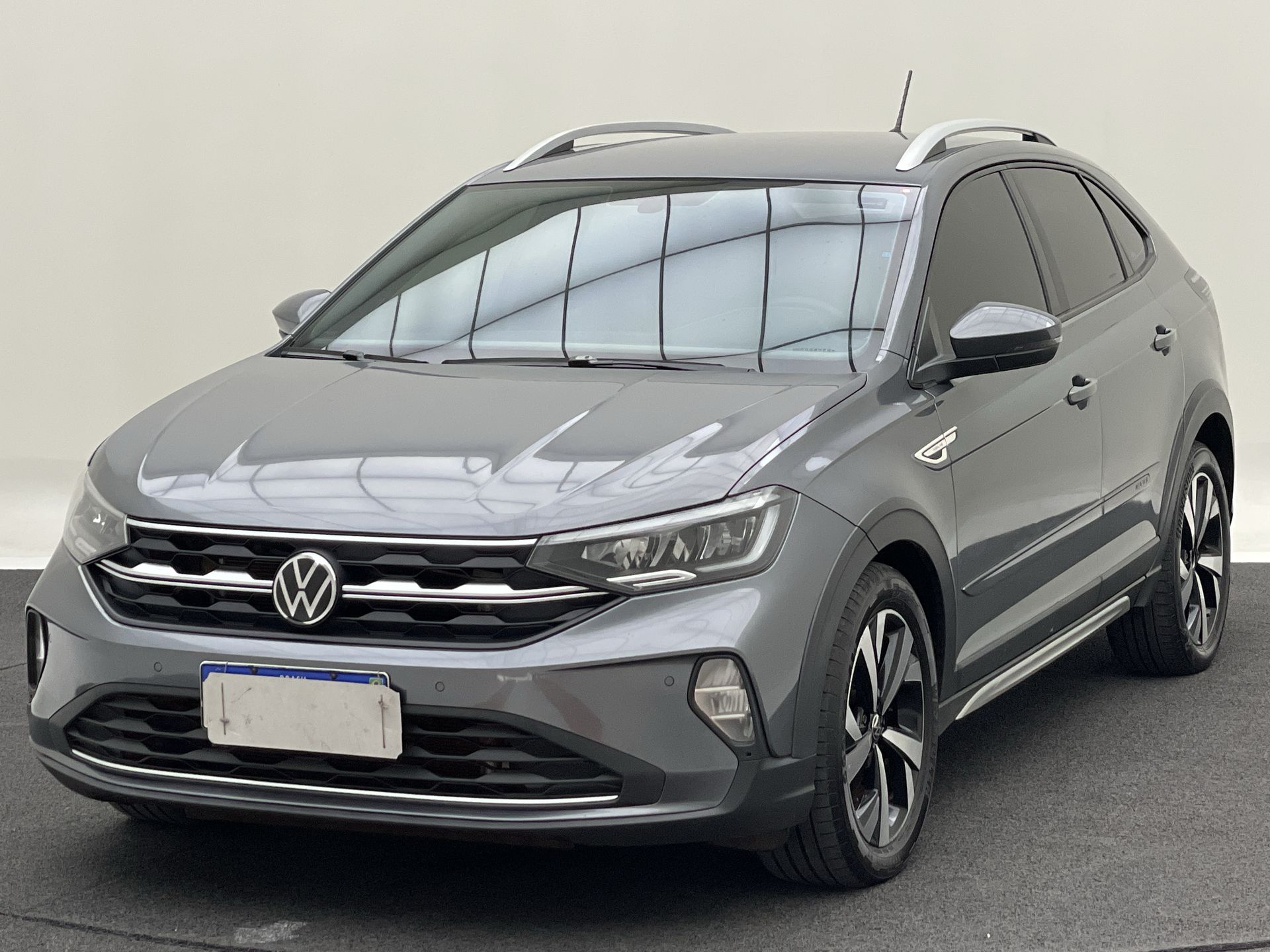 Nivus Highline 1.0 200 TSI Flex Aut.