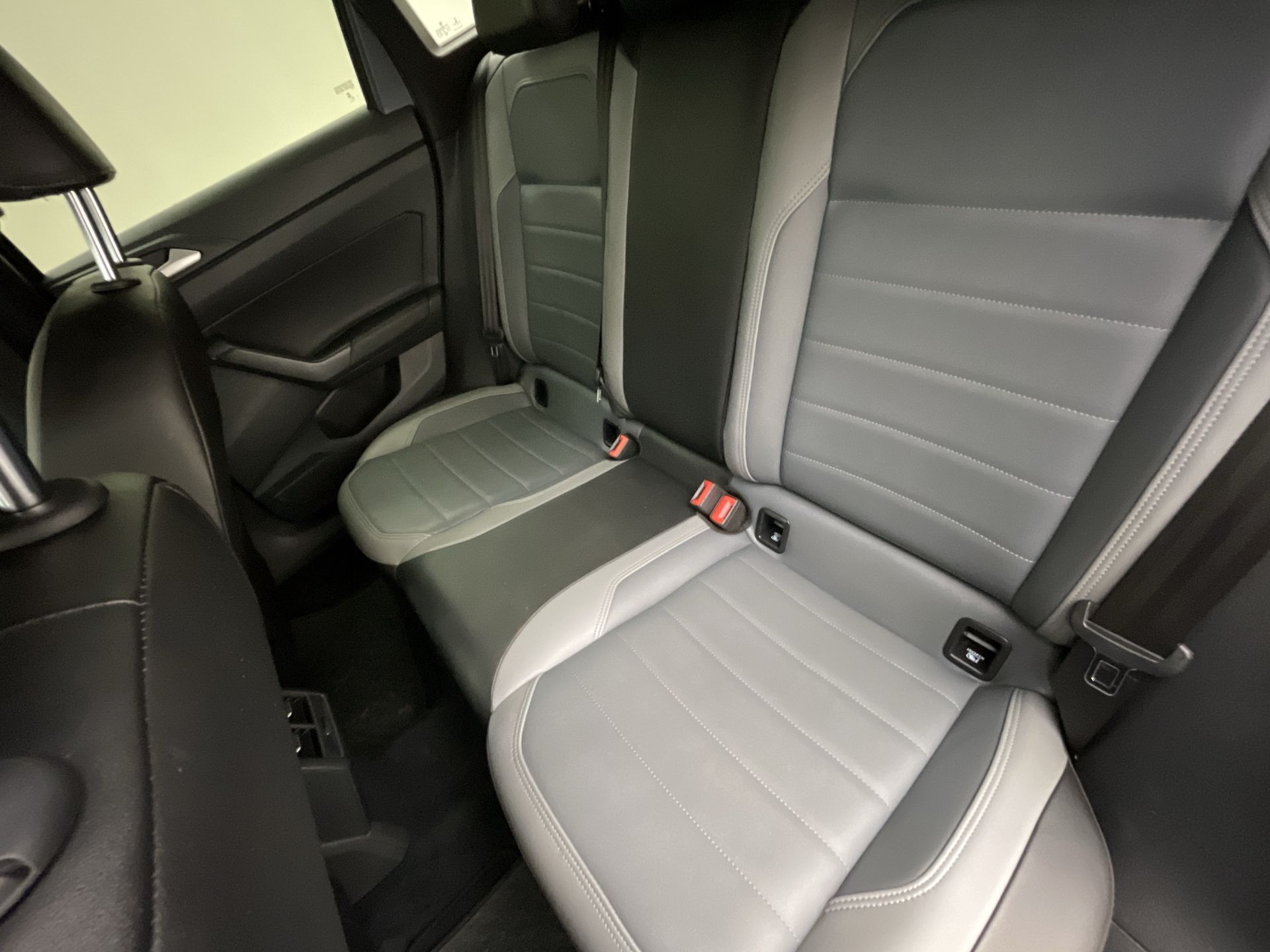 Nivus Highline 1.0 200 TSI Flex Aut.