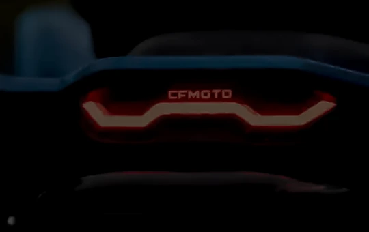 CONECTIVIDADE E CONTROLE  NA PALMA DA MÃO