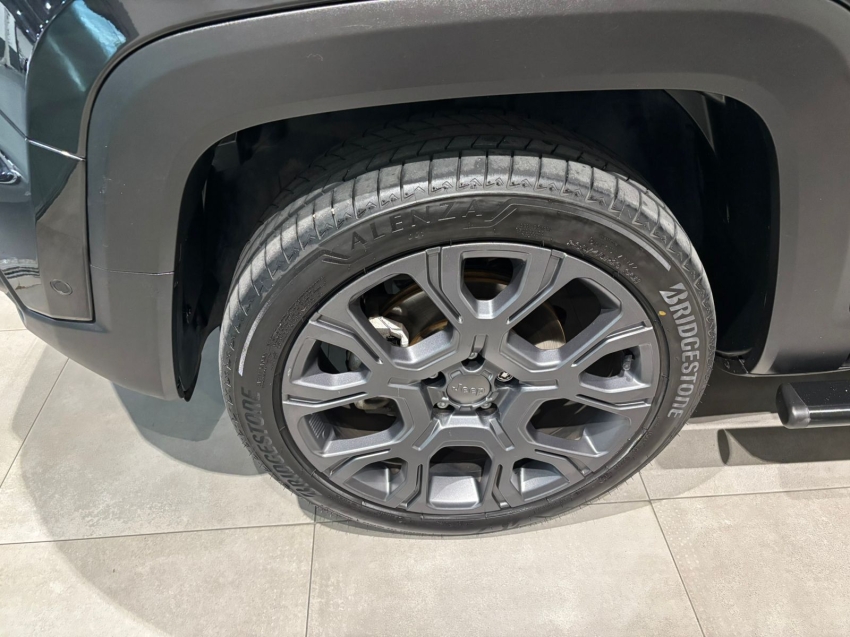 Jeep-RENEGADE-1.3 T270 TURBO FLEX S 4X4 AT9