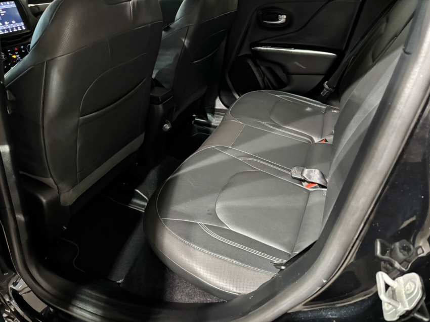 Jeep-RENEGADE-1.3 T270 TURBO FLEX S 4X4 AT9