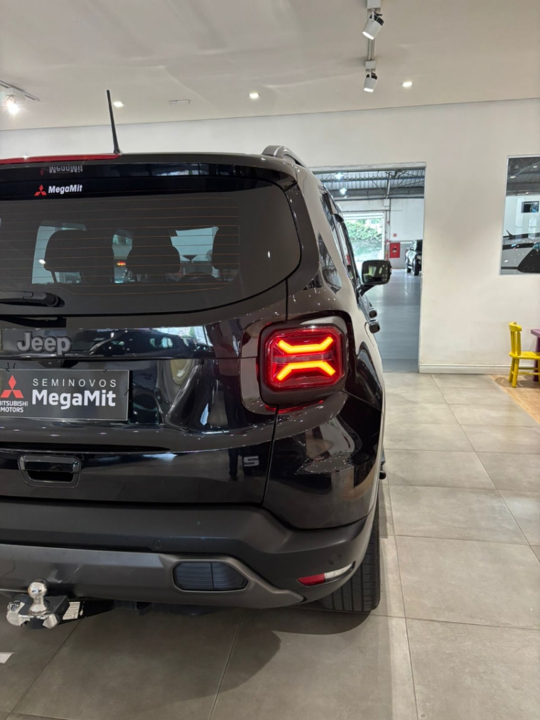 Jeep-RENEGADE-1.3 T270 TURBO FLEX S 4X4 AT9