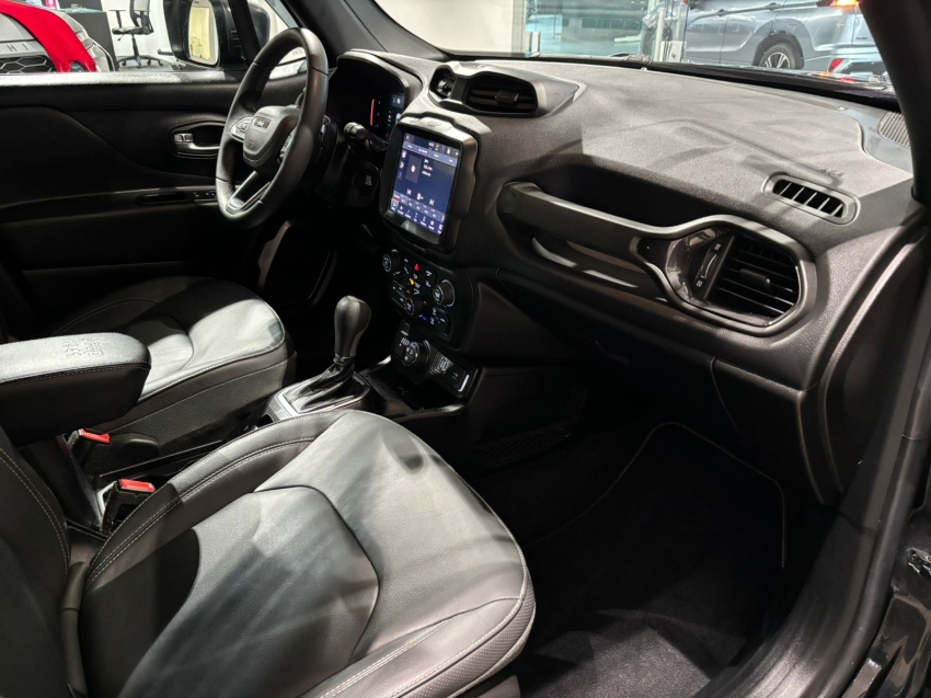 Jeep-RENEGADE-1.3 T270 TURBO FLEX S 4X4 AT9