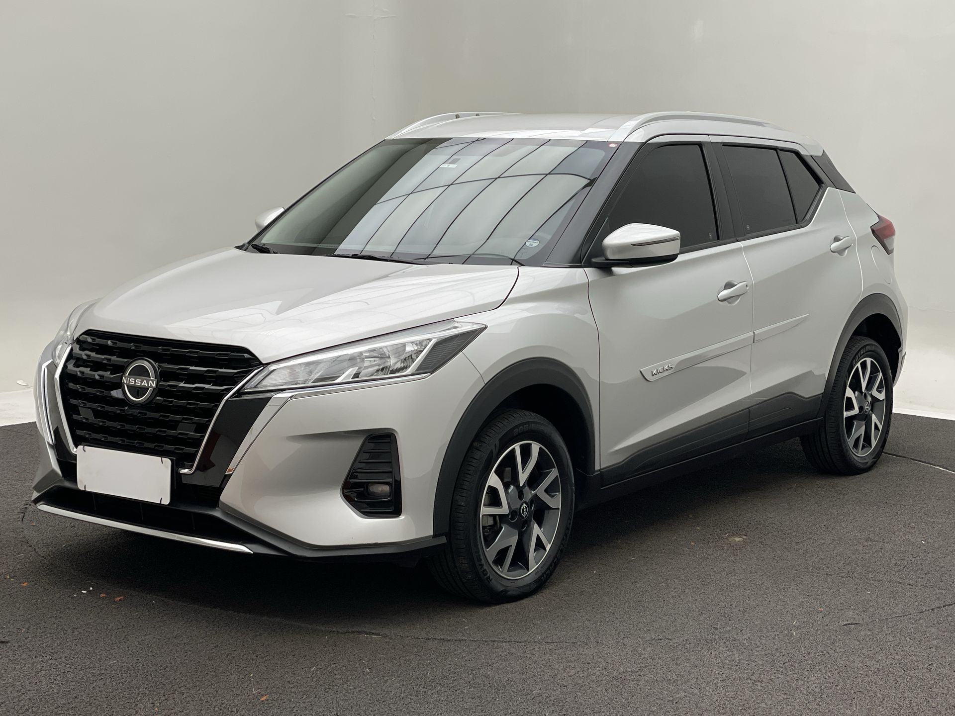 KICKS Sense 1.6 16V Flex Aut.