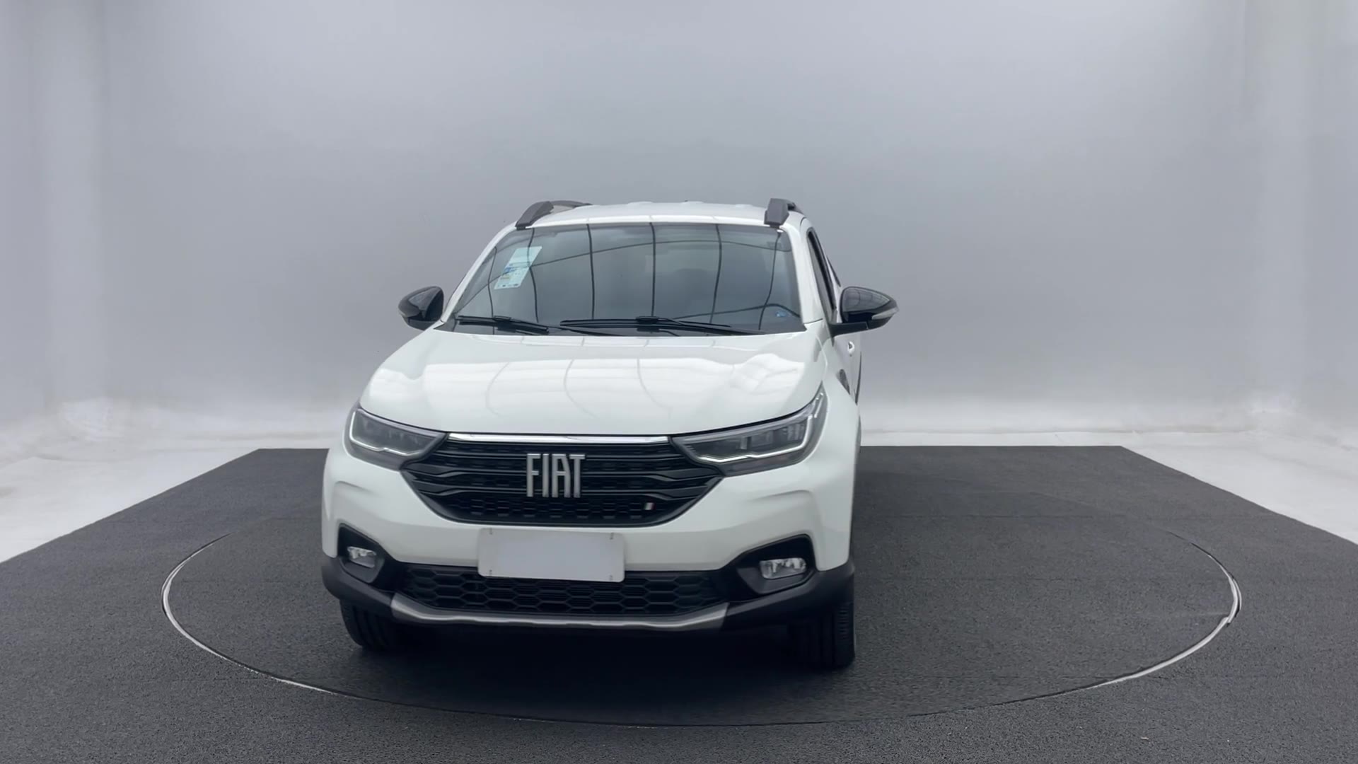 Strada Volcano 1.3 Flex 8V CD