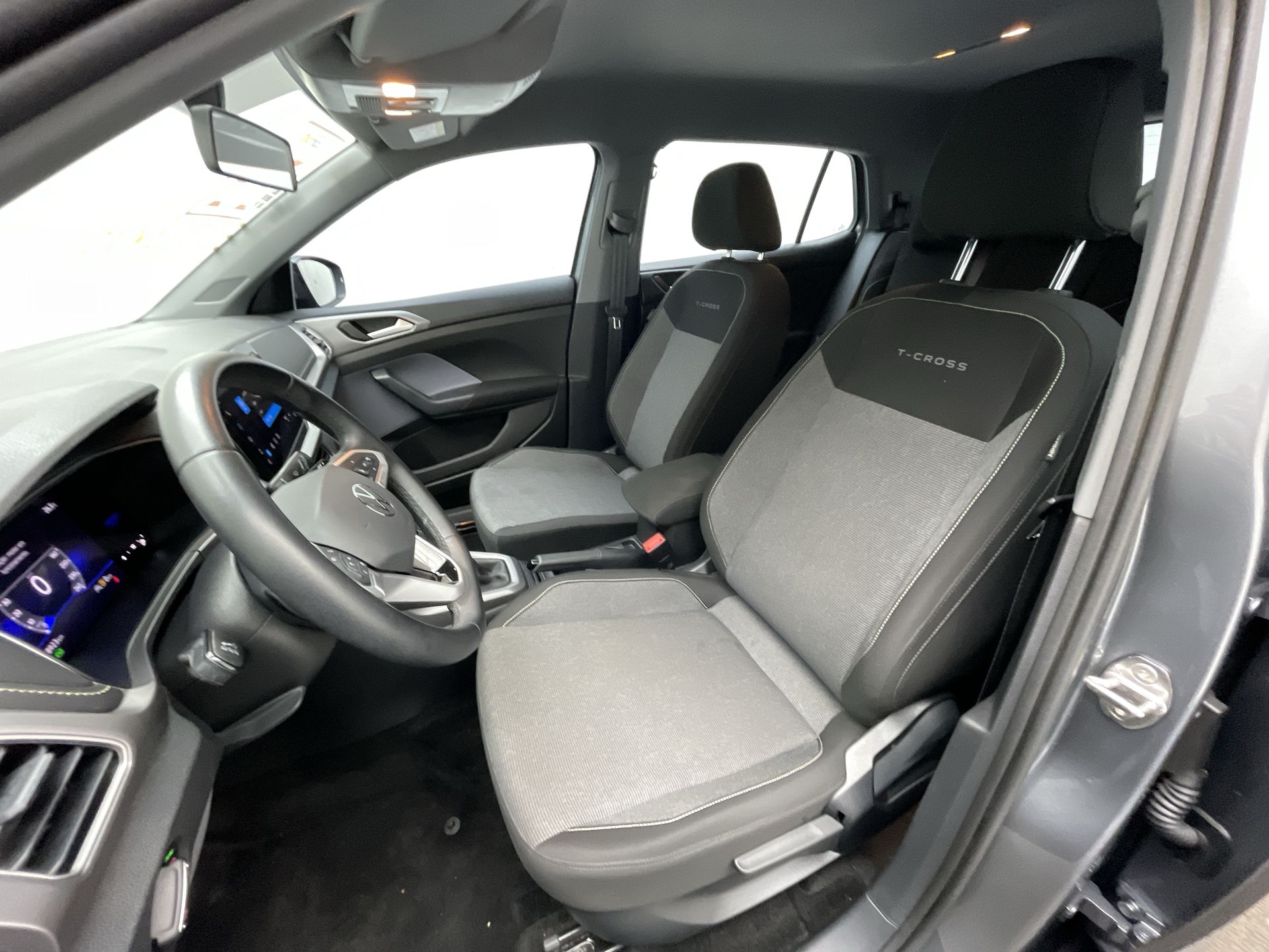 VW - Volkswagen-T-Cross-T-Cross 200 TSI 1.0  Flex 12V 5p Aut.