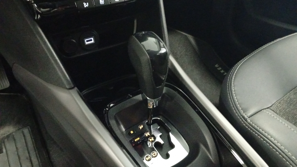 Peugeot-2008-1.6 16V THP FLEX SKYWALKER 4P AUTOMÁTICO