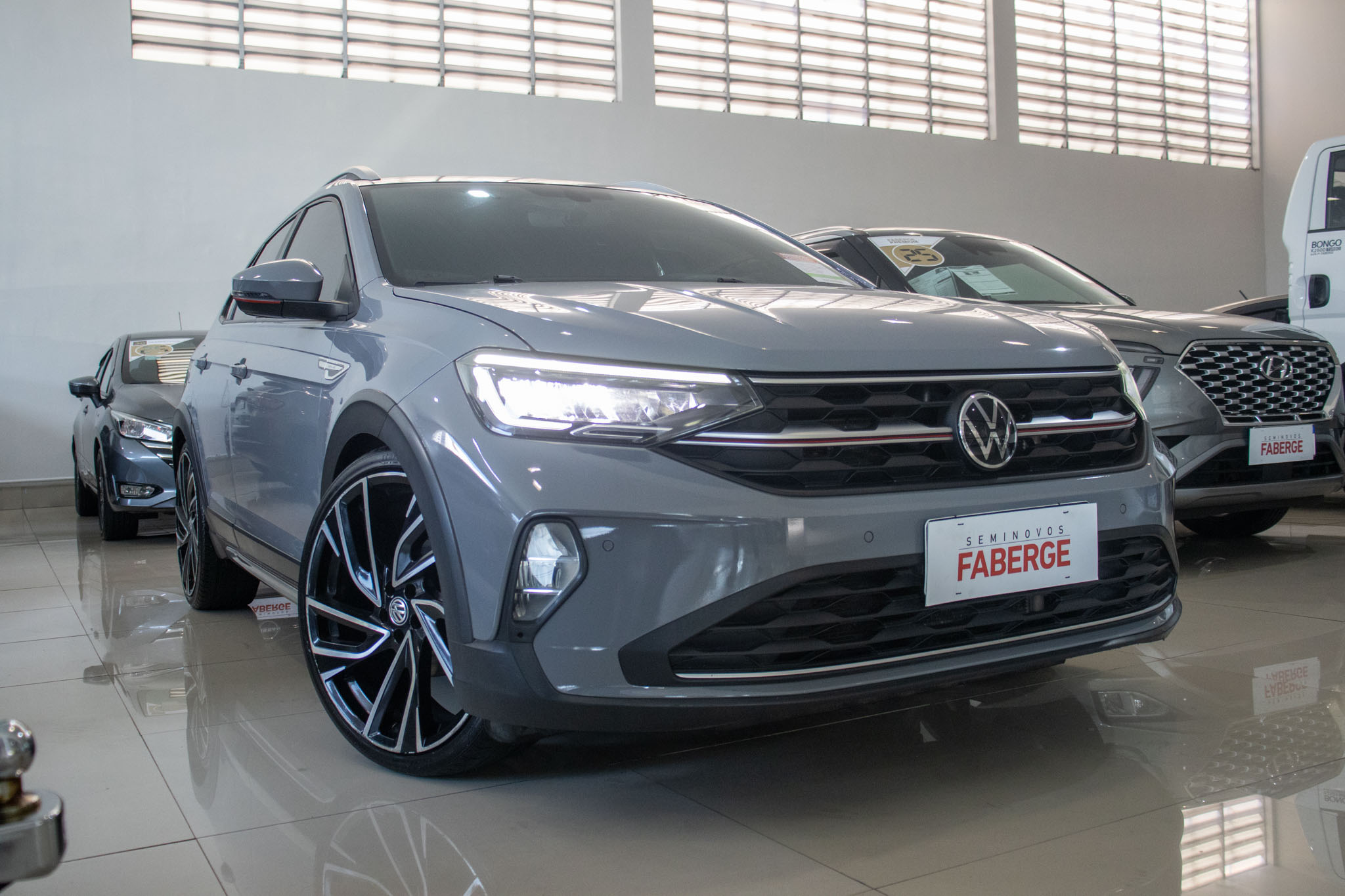 Nivus Highline 1.0 200 TSI Flex Aut.