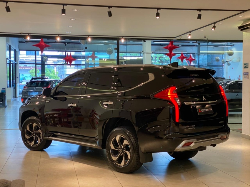 Mitsubishi-PAJERO SPORT-2.4 16V MIVEC TURBO DIESEL HPE-S AWD AUTOMÁTICO